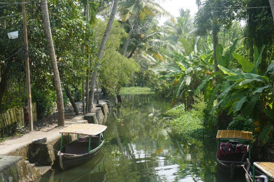 Sea Breeze Beach Home Alappuzha Extérieur photo